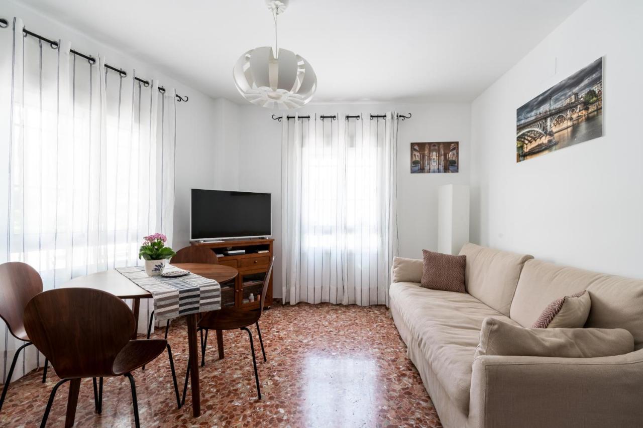 Ferienwohnung Anna - Triana Sevilla Exterior foto